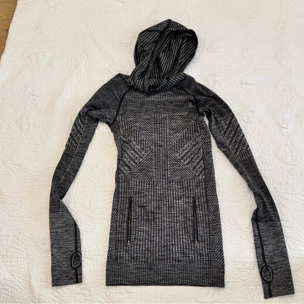 Lululemon Gray Women's Sweater - Picture 1 of 2